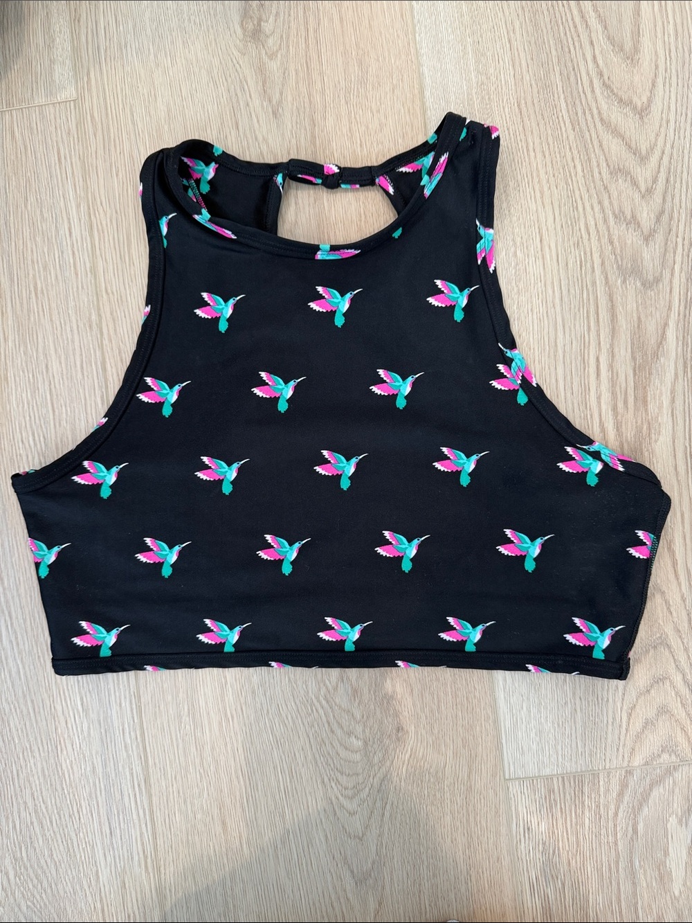 Beyond Yoga Kate Spade Black Crop Tank with Teal & Pink Hummingbird Print L